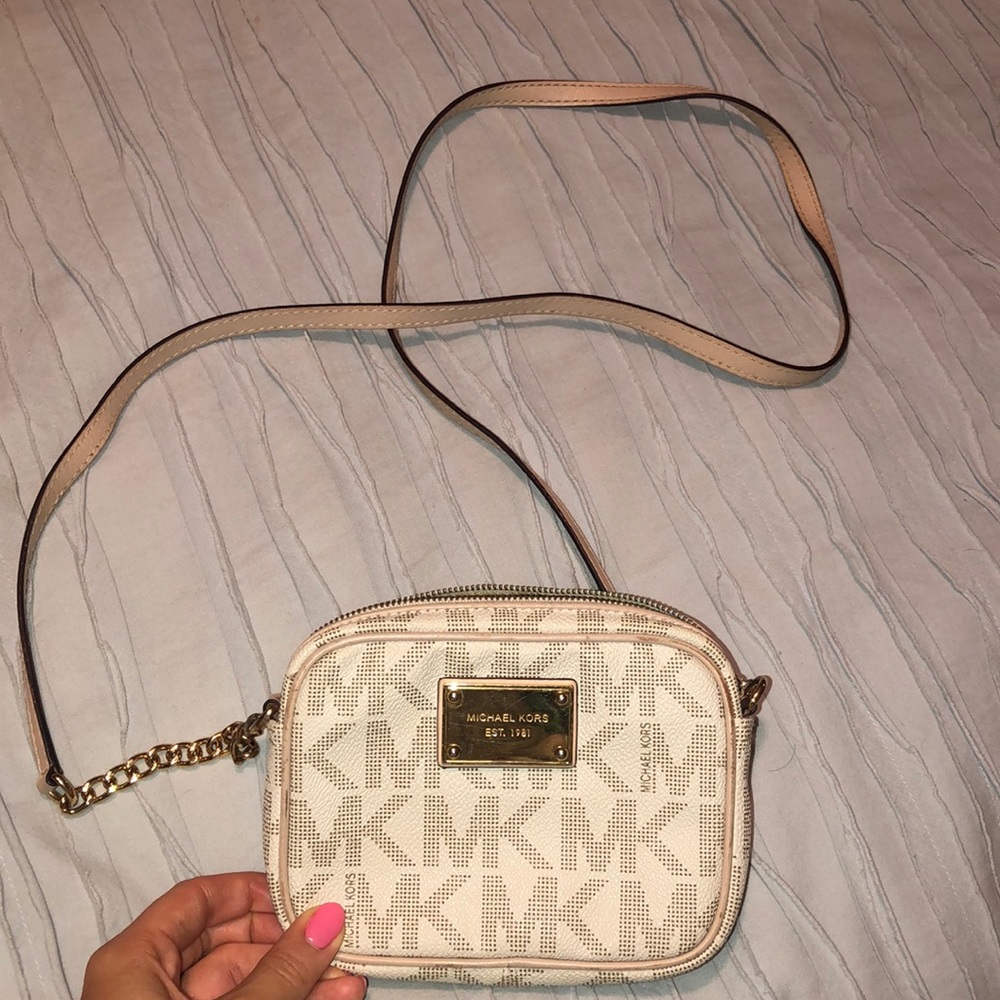 Michael Kors crossbody purse